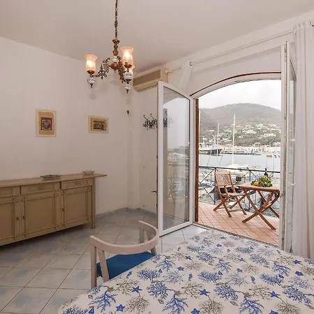 Cozy In With House Sea View Ischia